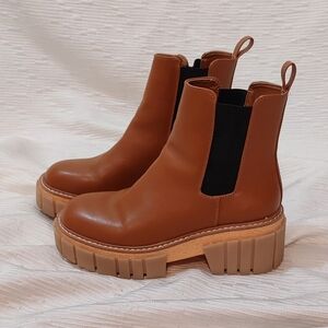 Steve Madden Brown Platform Combat Boots Size 7